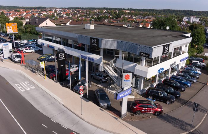 Außenansicht des Autozentrum Epple in Rutesheim aus der Vogelperspektive