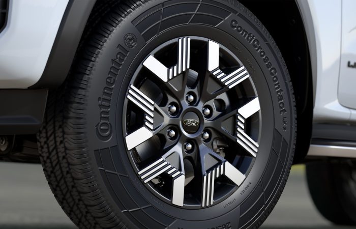Ford Ranger Wildtrak Alufelge mit Continental Bereifung in Nahaufnahme – beim Autozentrum Epple in Rutesheim